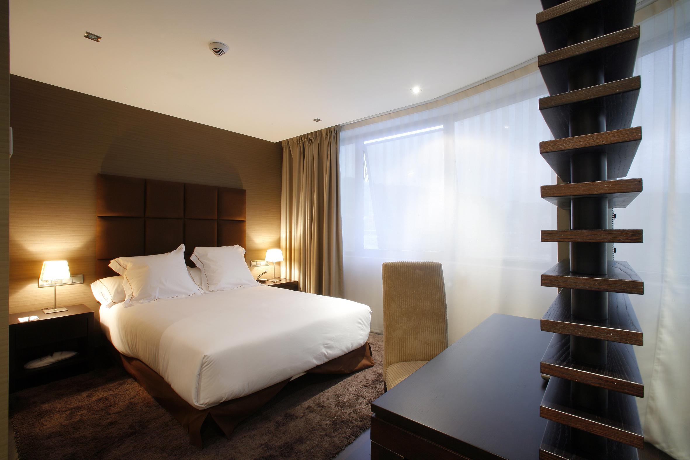 Azz Asturias Langrehotel & 4*
