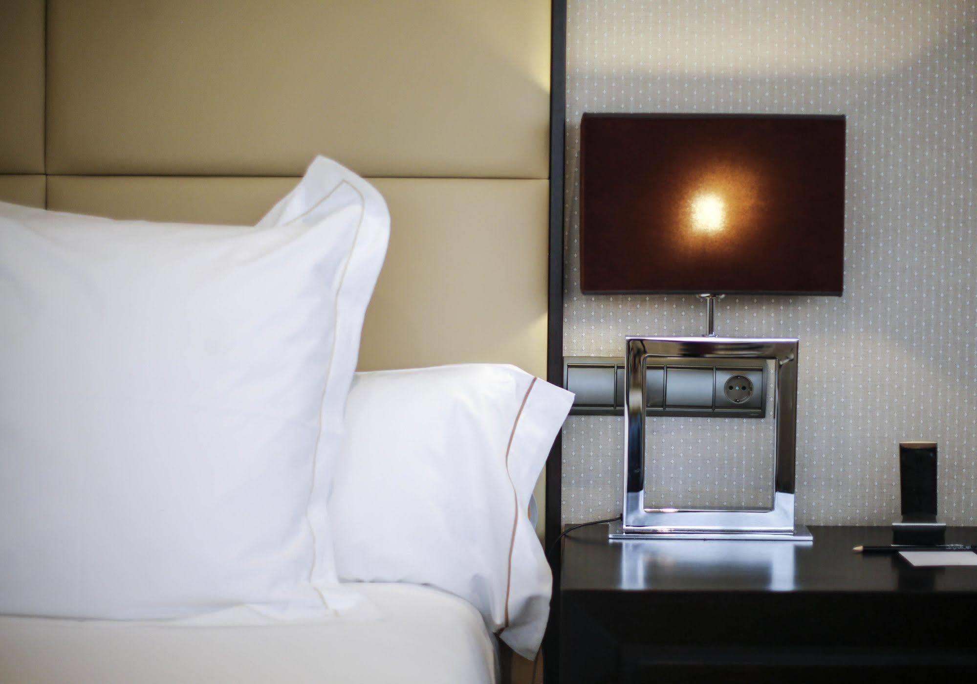 Azz Asturias Langrehotel & 4* Langreo